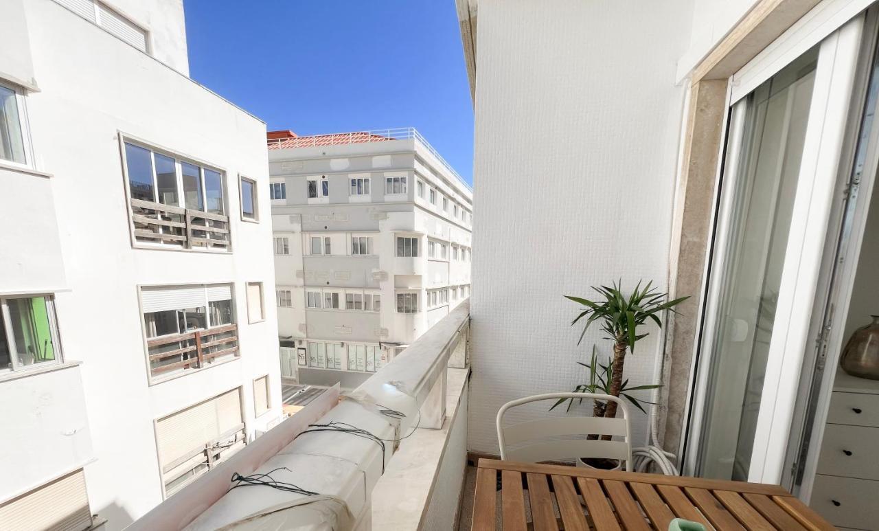 Capitao Ribeiro Surf House Apartman Costa de Caparica Kültér fotó