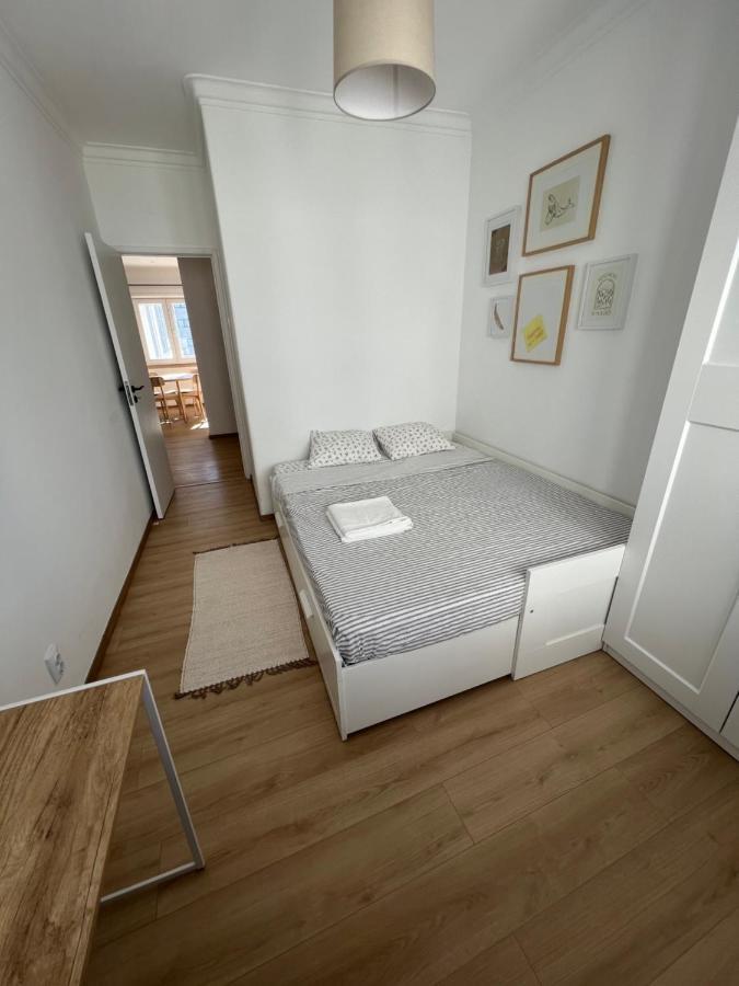 Capitao Ribeiro Surf House Apartman Costa de Caparica Kültér fotó